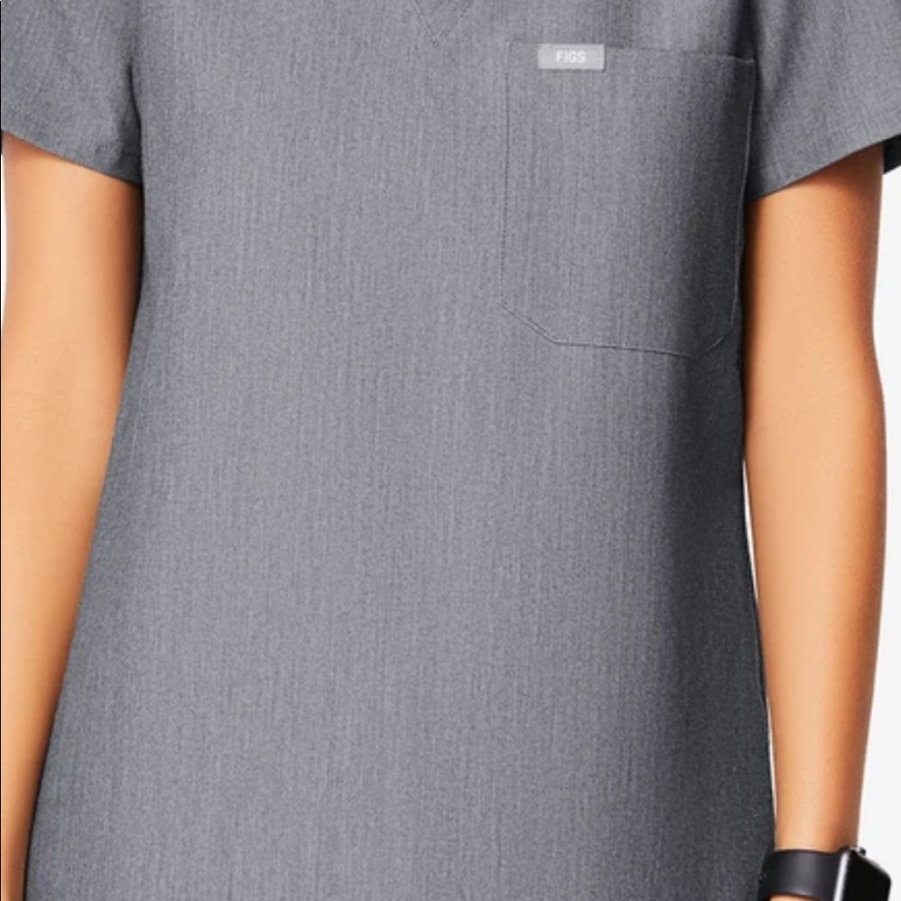 Catarina™ One-Pocket Scrub Top
